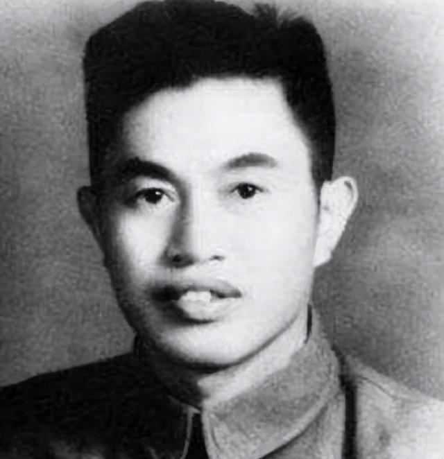 兰州军区司令皮定均到宁夏河套视察,质问县委书记:你会不会插秧