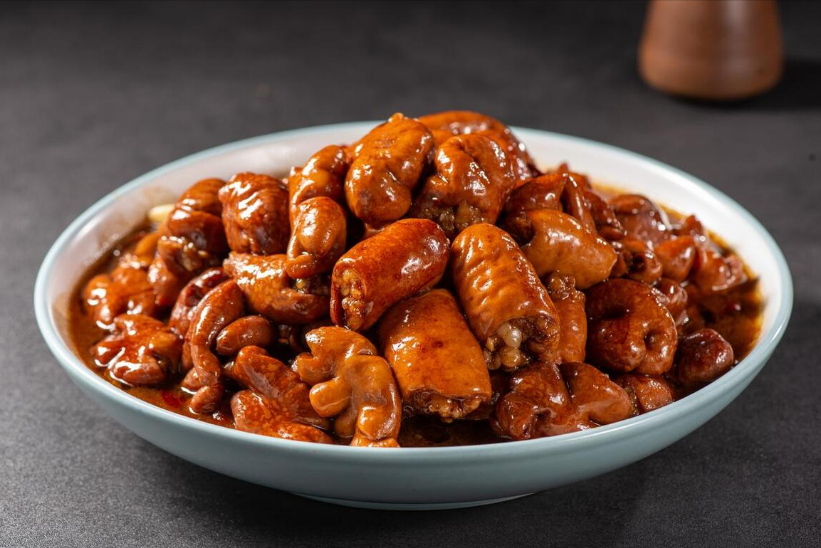 江油肥肠:川味传奇,肥而不腻的美食瑰宝