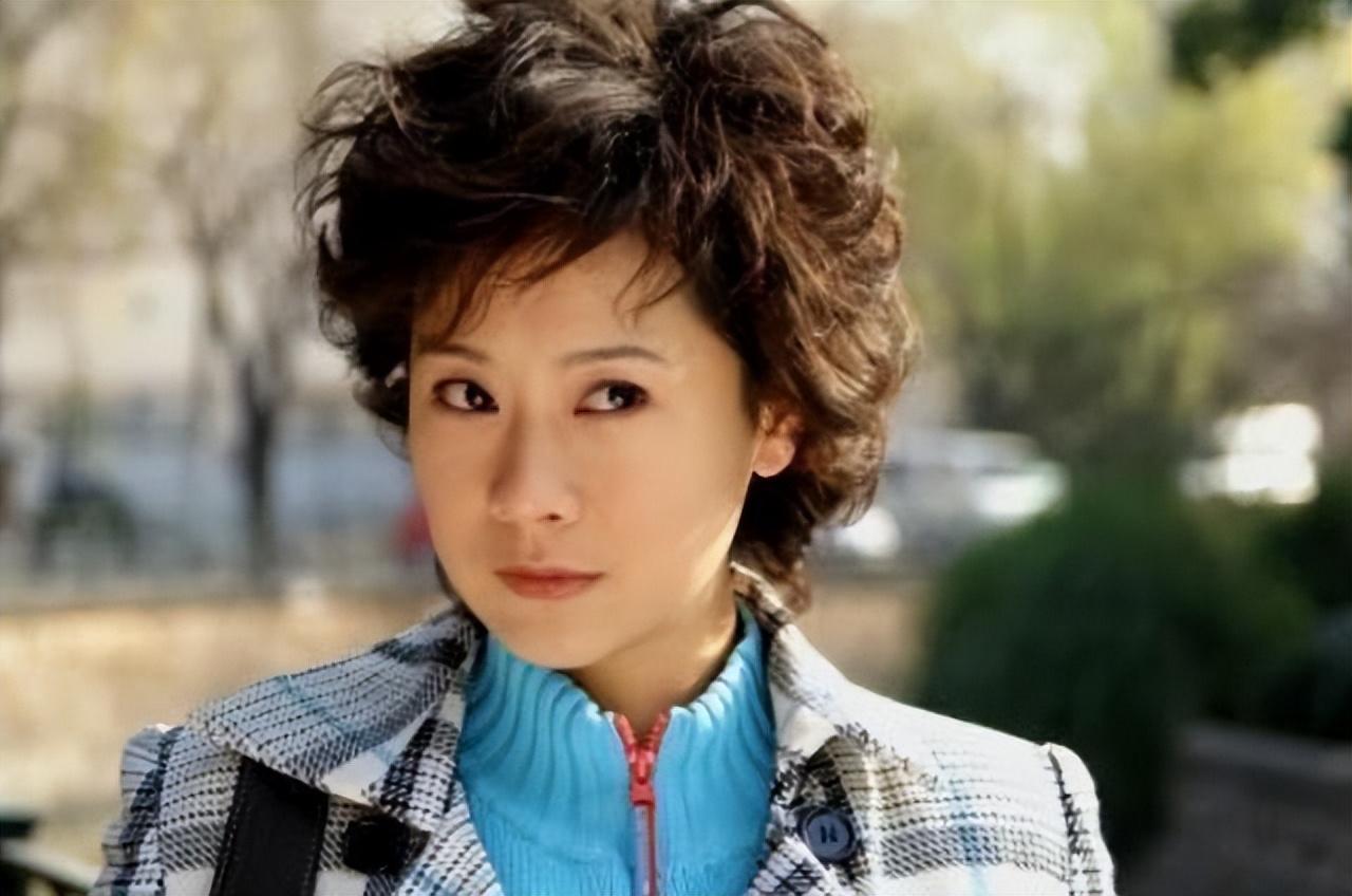 回顾:娱乐圈改名成风不改名不成腕,名主持连姓都改称对不起爸爸