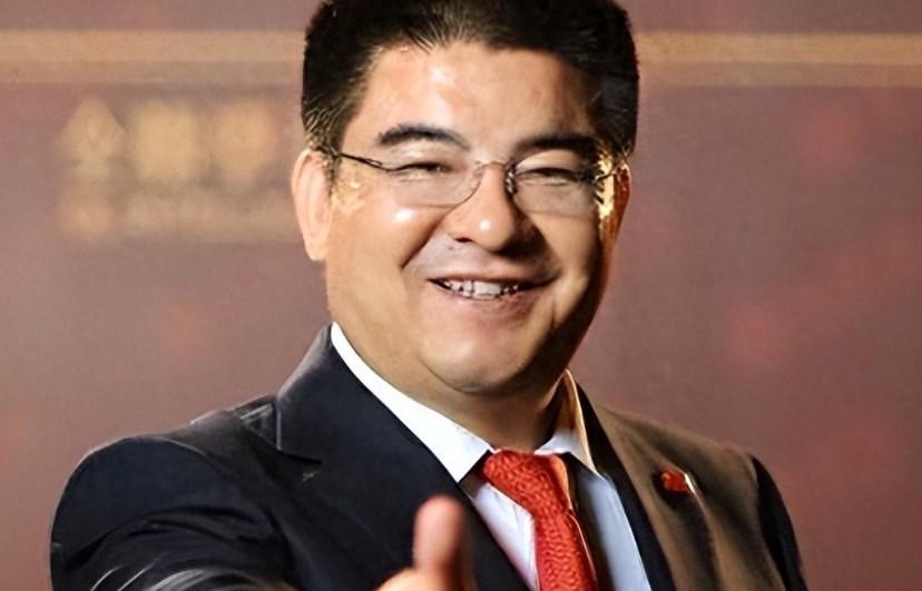 回顾中国首善陈光标:用现金砌墙捐款20亿后消失,再见时成农民?