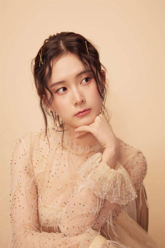 勾雪莹的绝美写真上线,美少女的魅力无人能挡!赢得无数观众喜爱