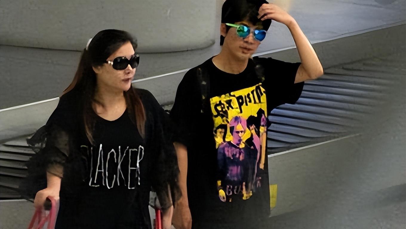 回顾:4位娶了"自家经纪人"的男星,个个出乎意料对对幸福美满