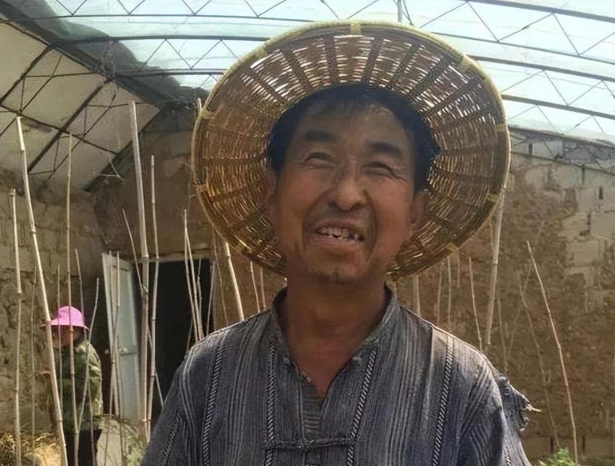 纪实:学霸王青松,携妻隐居深山11年,花光350万积蓄,后来如何?