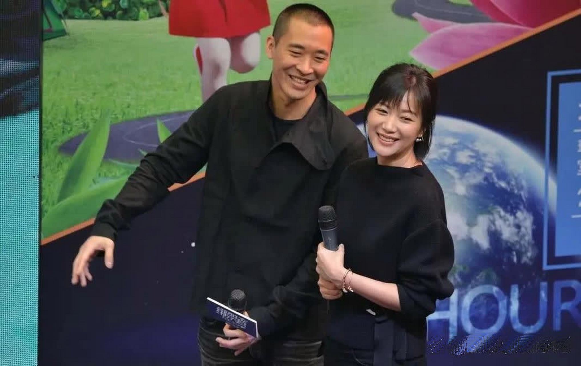 徐静蕾与男友罕见同时亮相