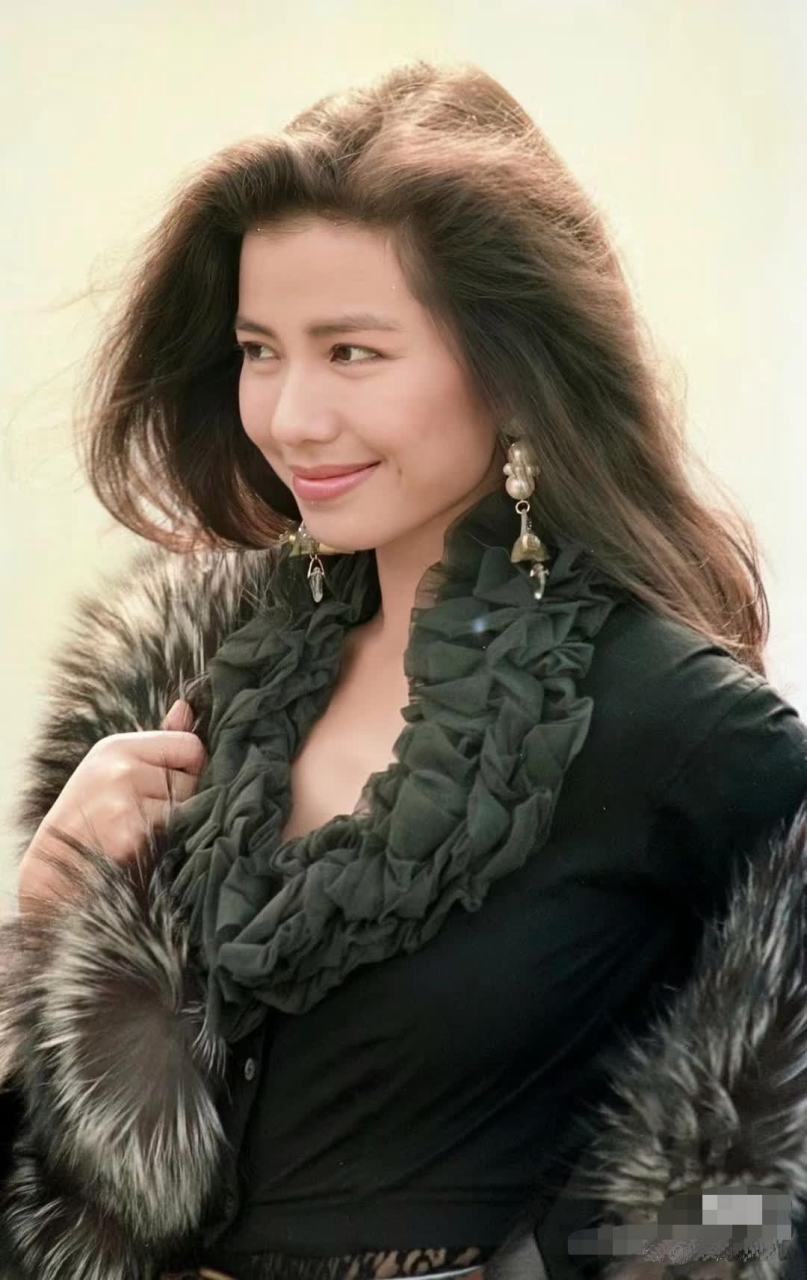 钟楚红自然性感