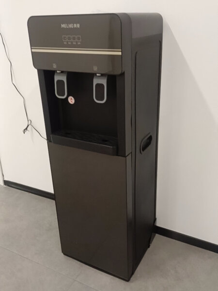 美菱l205冷热型饮水机:防干烧防串温,耐高温抗腐蚀