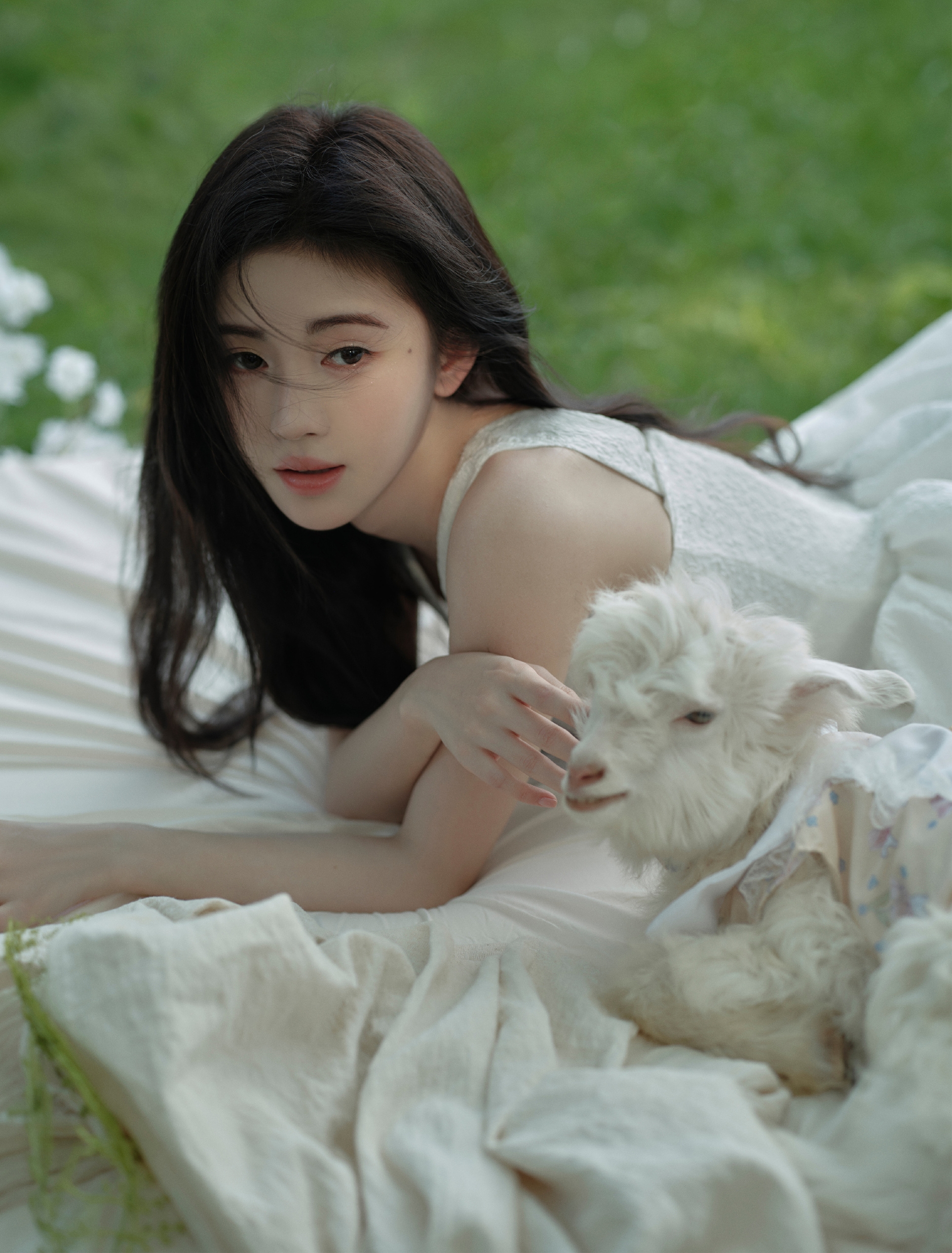 分享鞠婧祎一组新造型美图鞠婧祎