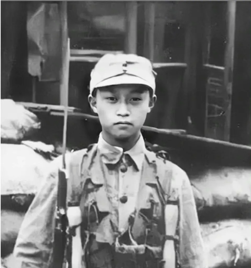 太厉害了,喜欢他的人可以向他致敬!#只为铭记英雄