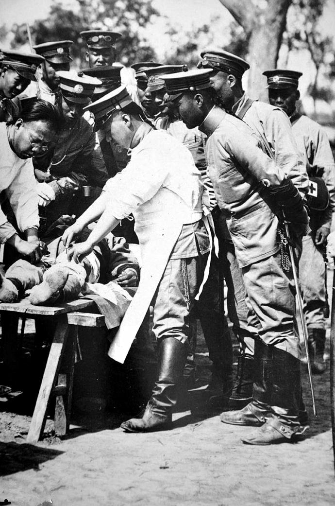 张宗昌因一句话,对她怀恨十多年,为报复将其扔在烧红