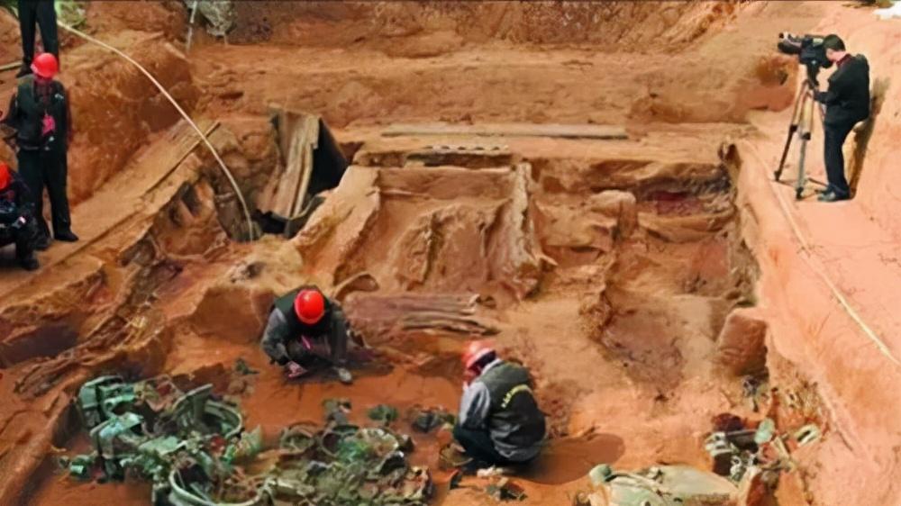 05年河南郭庄村发现楚国流沙墓,防盗措施很高明,主人身份仍成谜