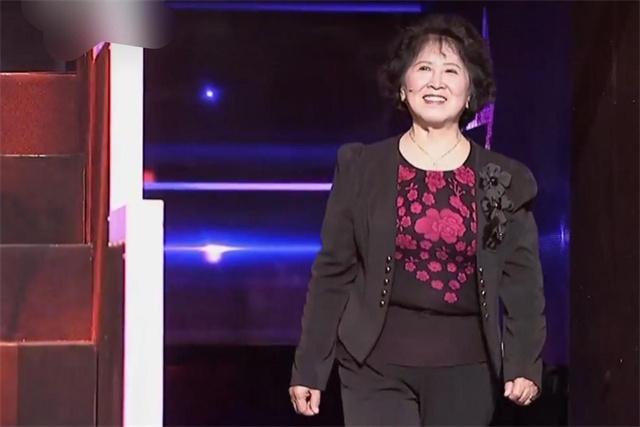 "我和志林第一次见面是因为组织上安排的合唱表演,当时我还在太原