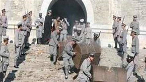 1928年清东陵盗墓的事件,让孙殿英遭世人唾骂,文物损失极为惨重