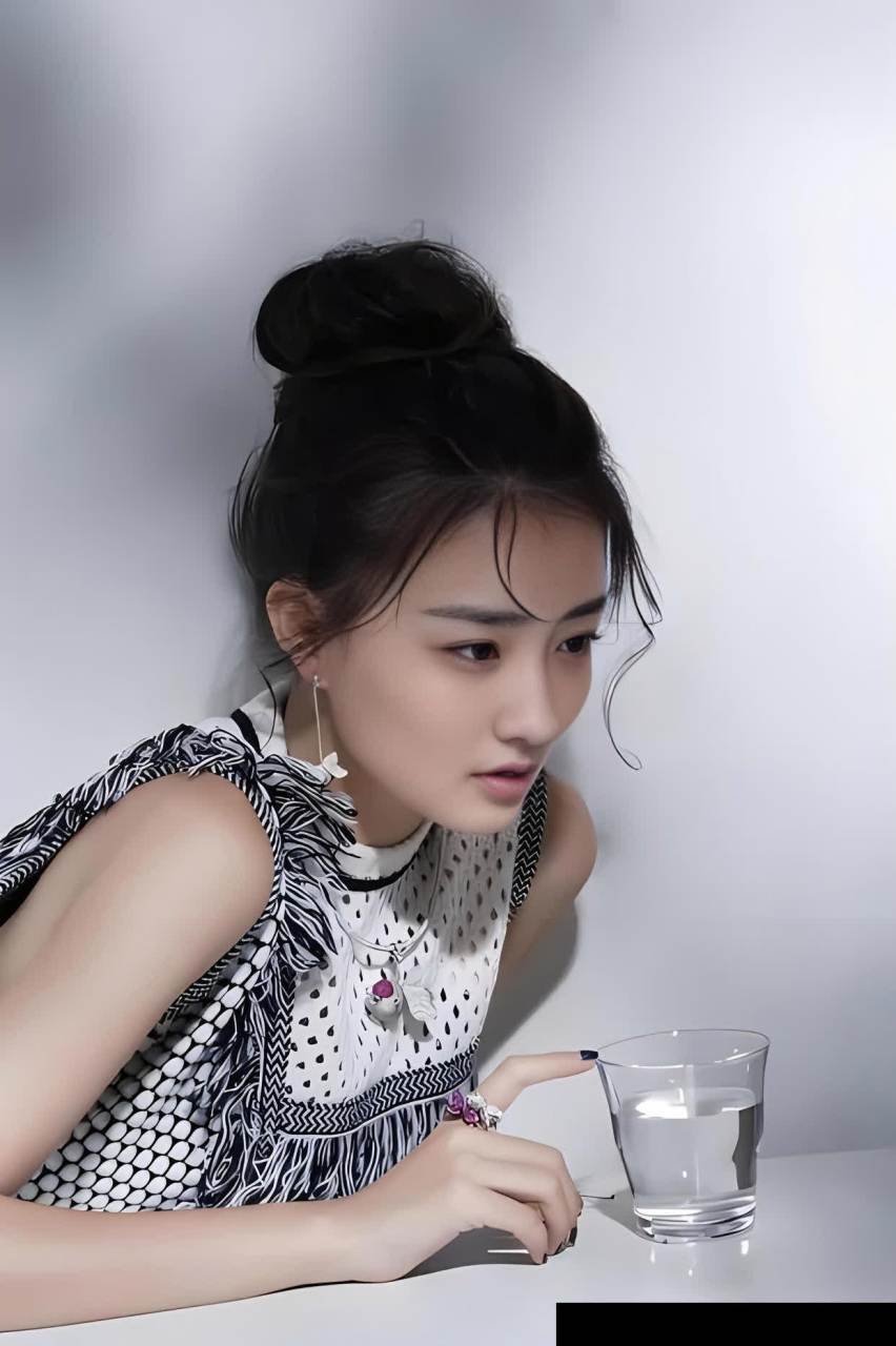 徐璐壁纸来了,青春靓丽有活力!