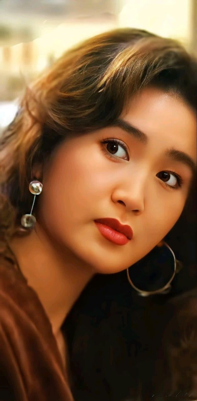 温碧霞港星女神