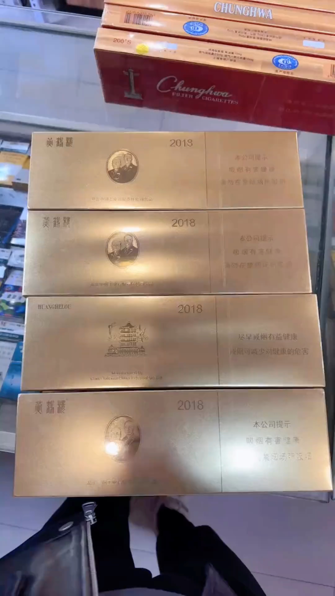 什么样的条件可以抽的起,黄鹤楼顶端大金砖!
