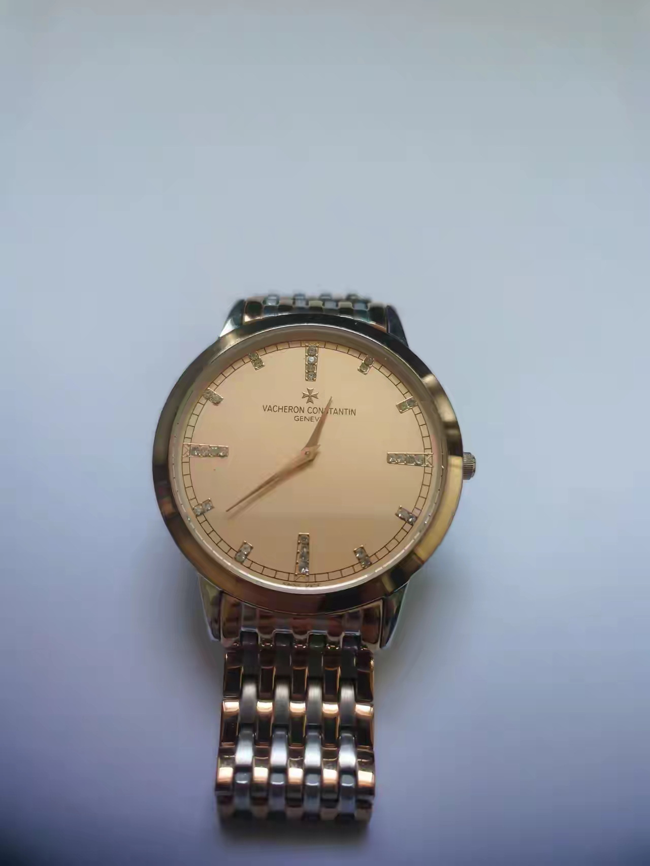 在旧货市场淘得一块带十字架的表,有瑞士英文字样,不知是什么牌子的?