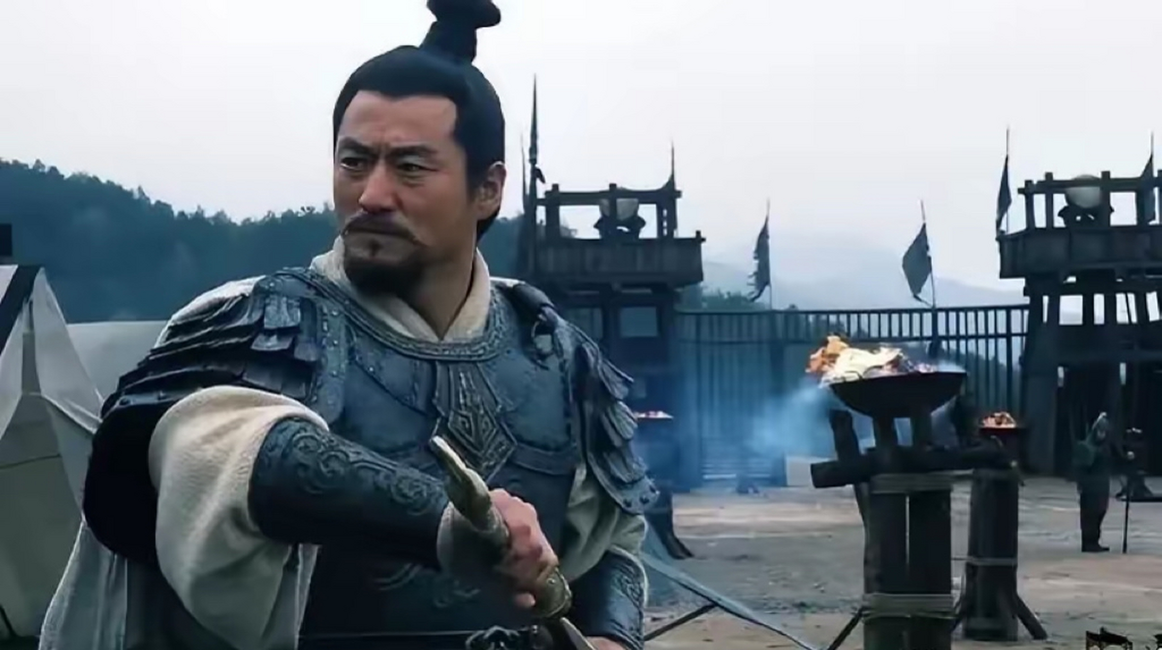 罗贯中是人不是神,写《三国演义》的时候不可避免的也会留下漏洞!