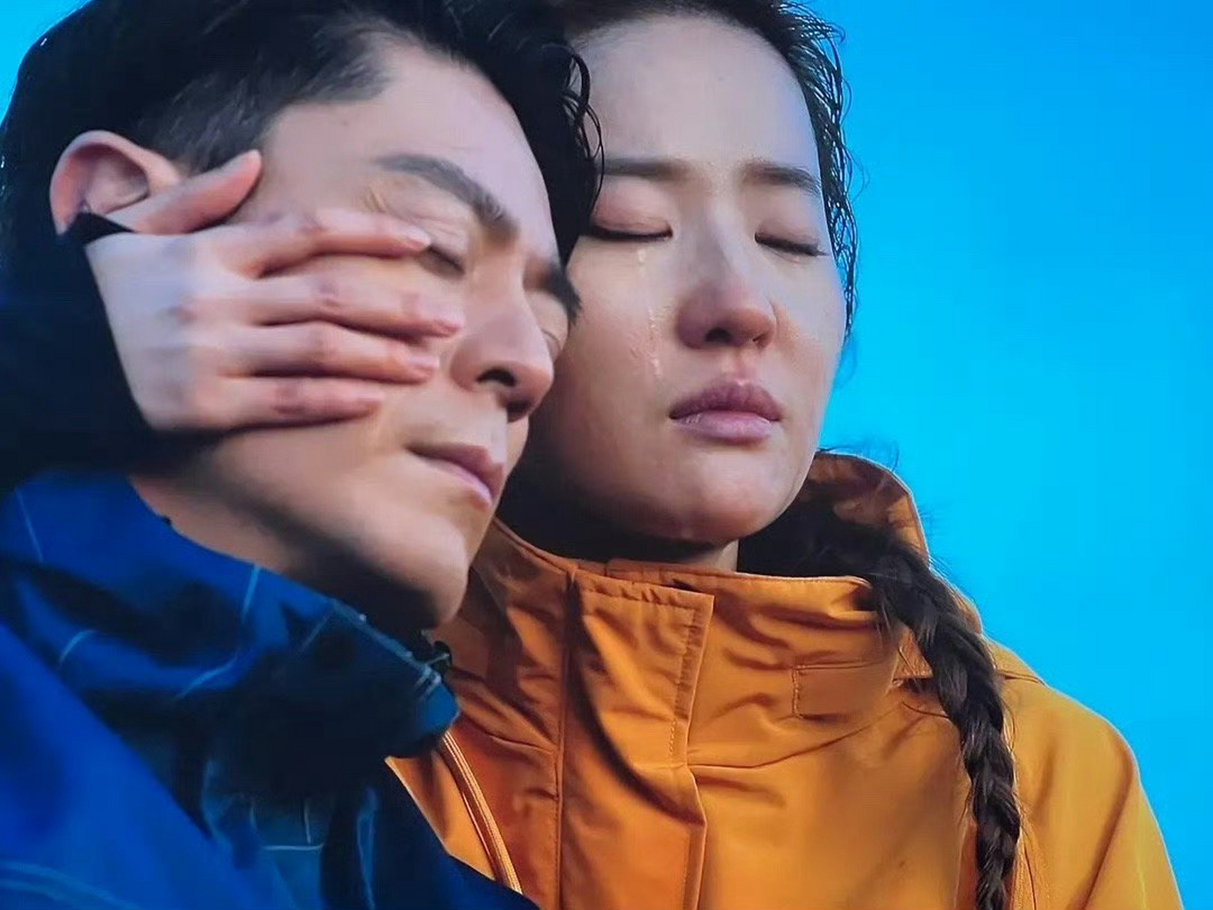 刘亦菲霍建华《玫瑰的故事》属于黄亦玫和傅家明的落日吻,极致浪漫又