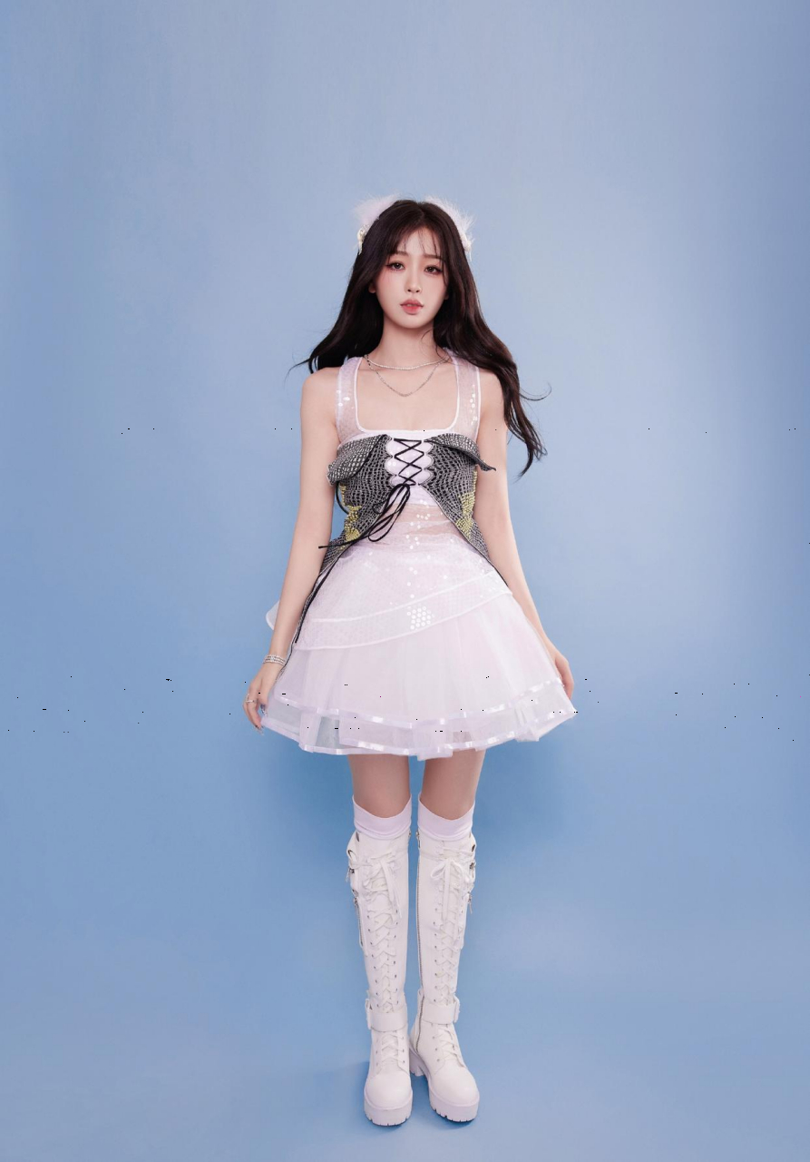 虞书欣穿公主裙好漂亮,可爱俏皮.