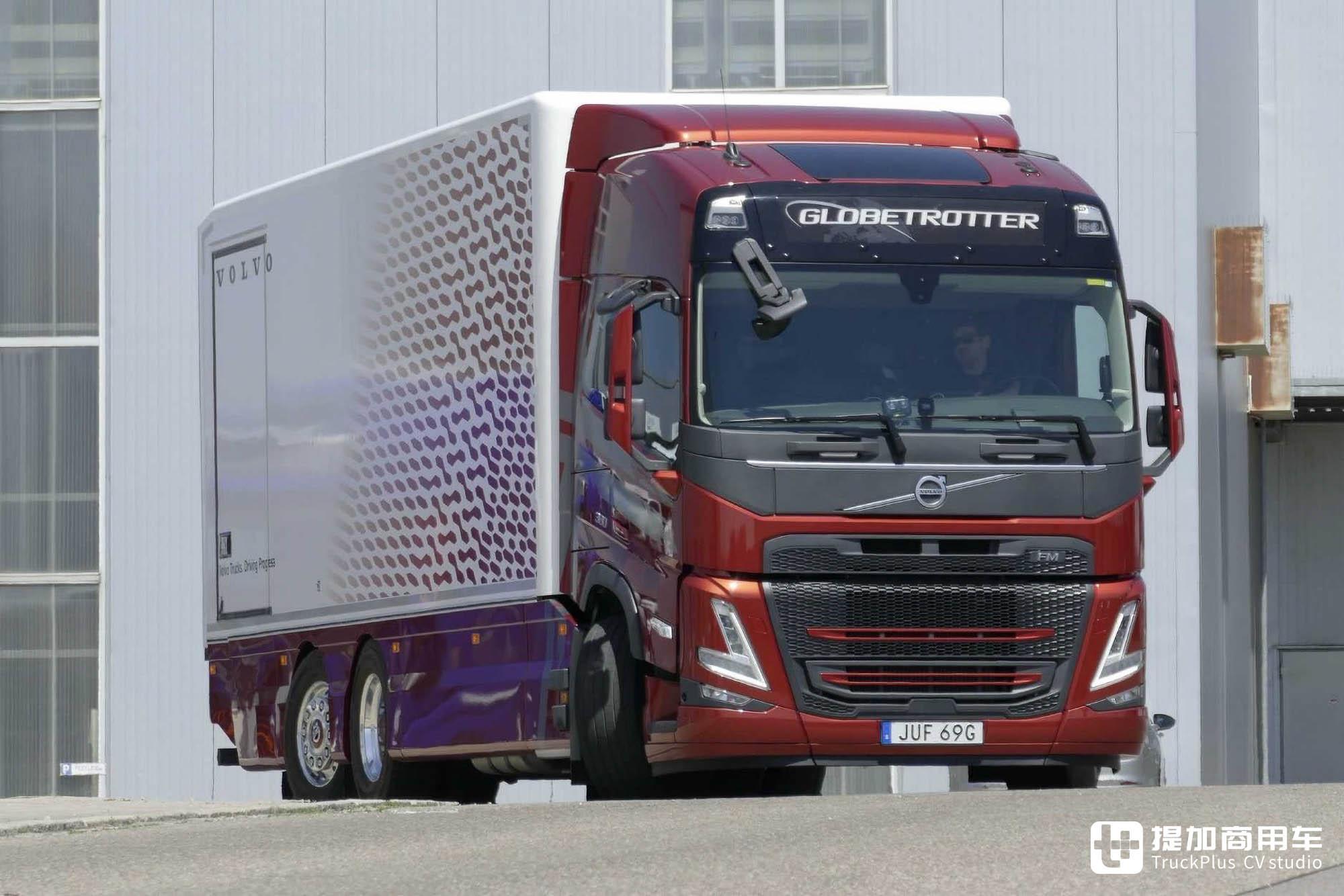 国内见不到的沃尔沃fm载货车实拍,还是个顶配版本,驾乘真舒适