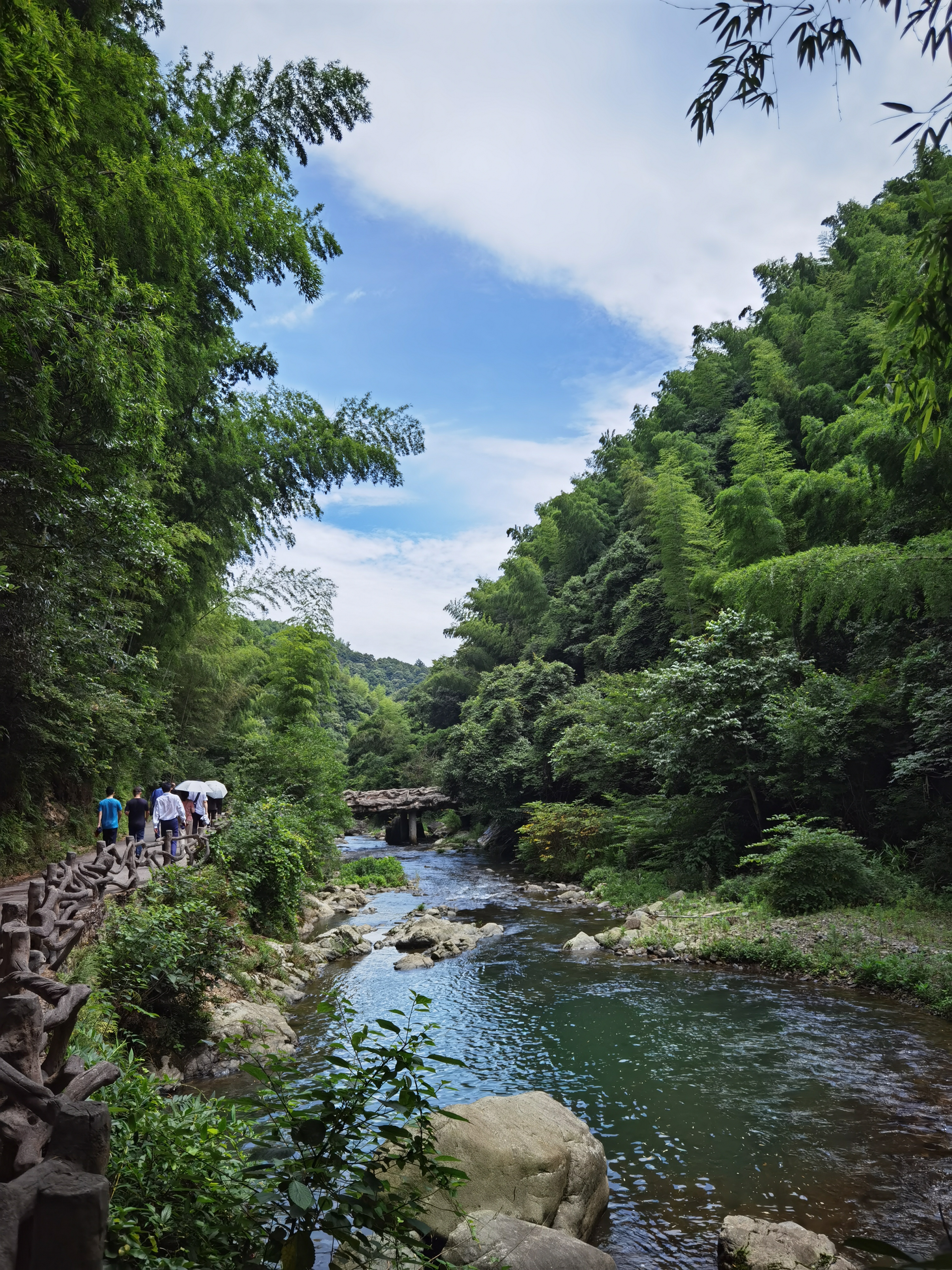 余姚寻踪:"浙东小九寨",夏日玩水胜地