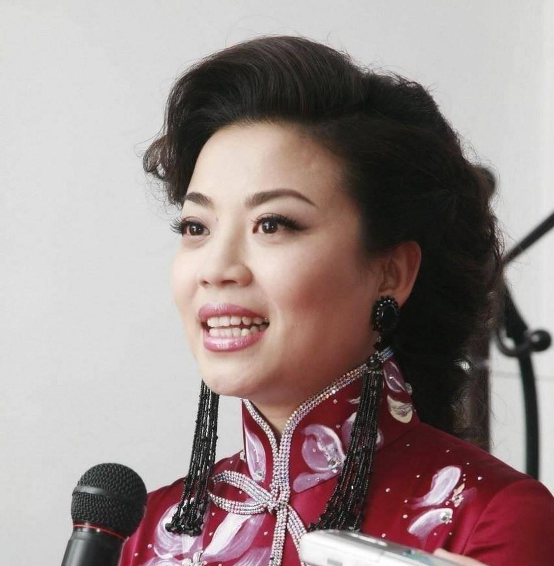 春晚女神张也 56 岁仍单身,身材发福引关注