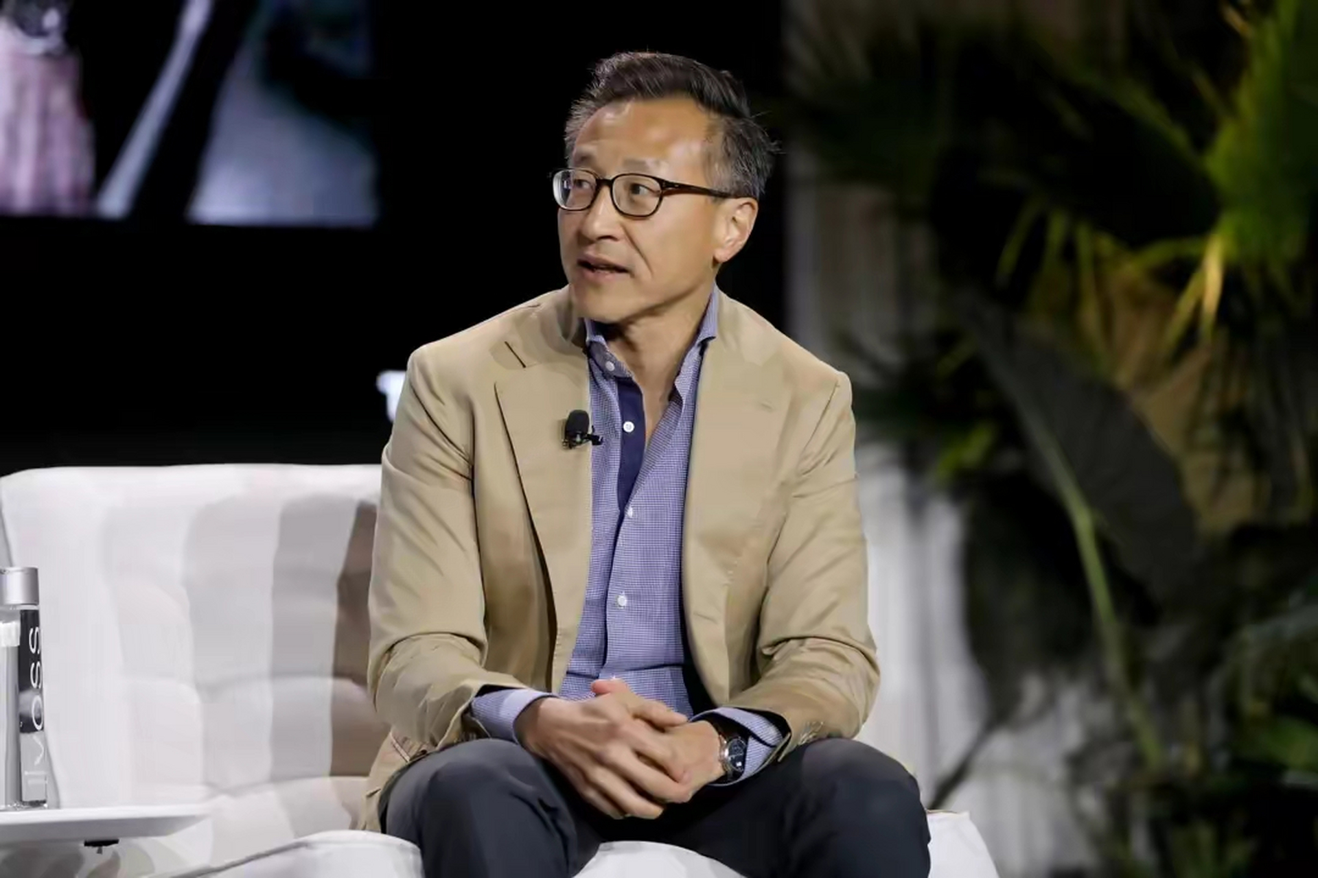 据美媒消息,现任篮网队老板蔡崇信将出售布鲁克林篮网队49%的股份,最