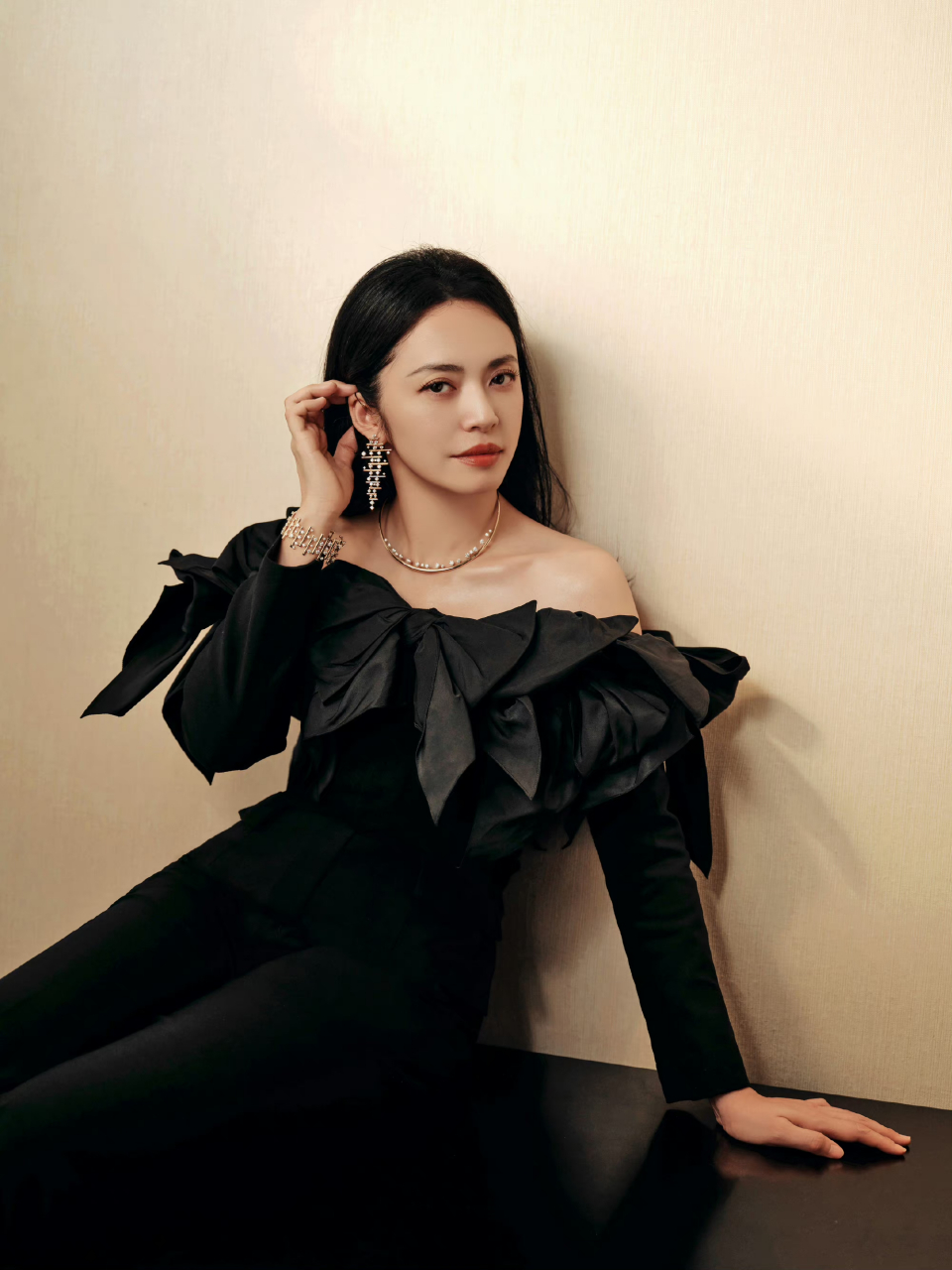 姚晨黑色衣服系列写真