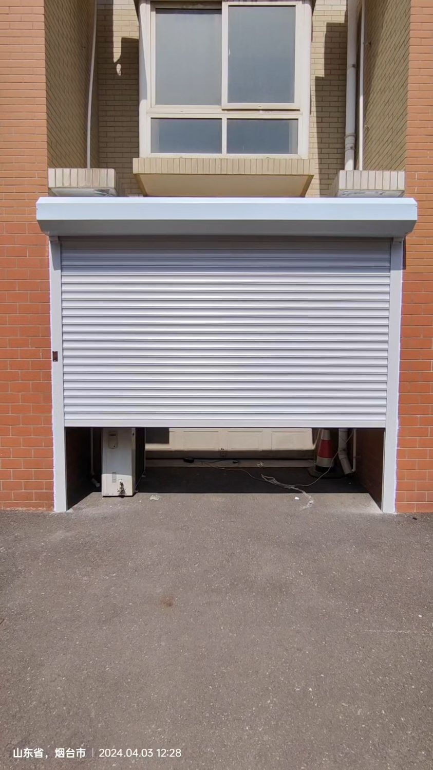 烟台车库铝合金卷帘门安装案例
