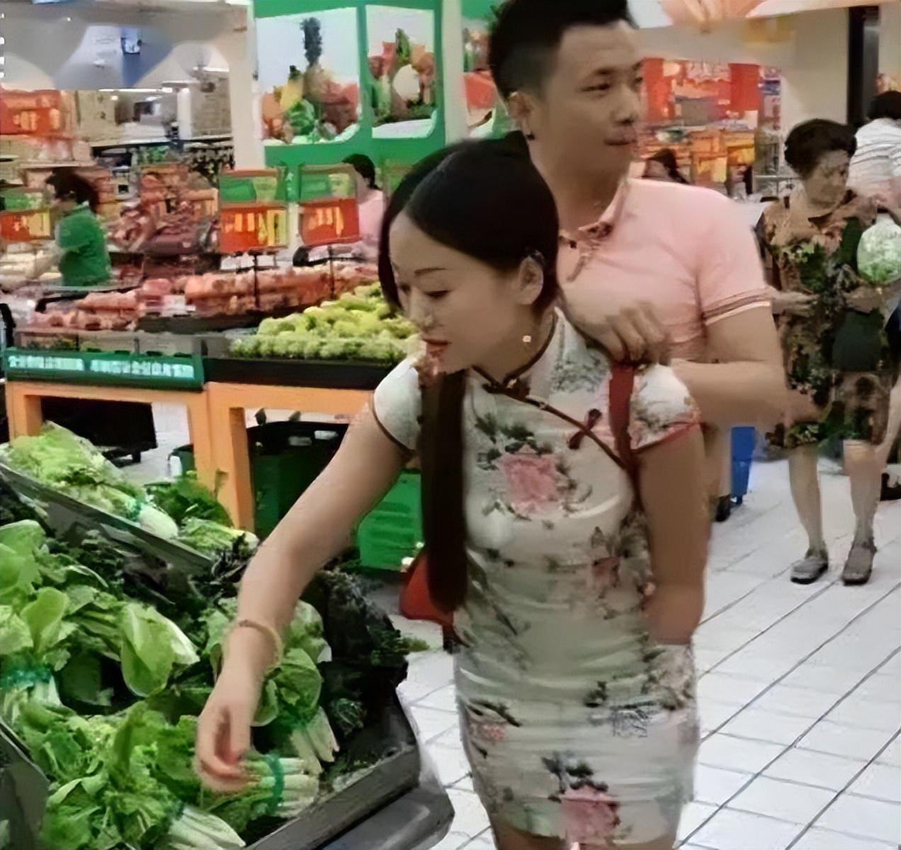 2019年爆火的"连体夫妻"组合,丈夫劈腿女粉丝,独臂