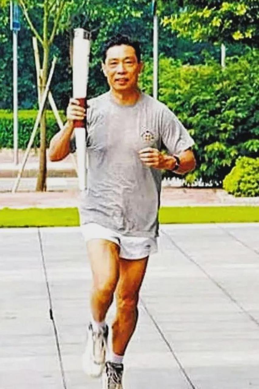 钟南山院士9位主要家族成员一览  1,堂姑祖父—林语堂,祖籍福建省漳州