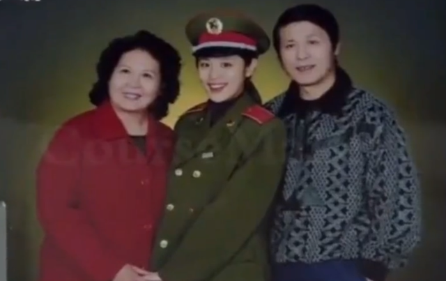 回顾耿乐:出身艺术世家,与孔琳相恋八年无果,如今家庭幸福甜蜜