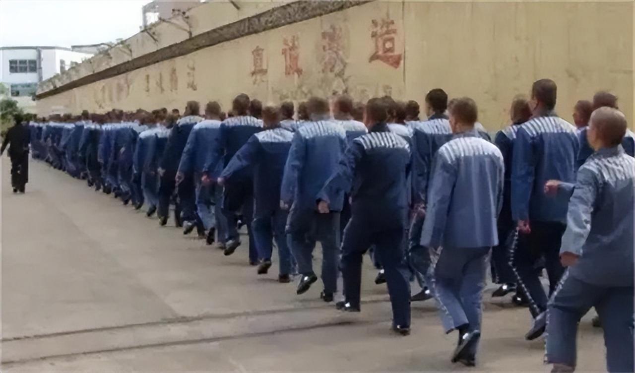 纪实:新中国最后一位流氓犯,83年因抢帽子被判死缓,2020年才出狱