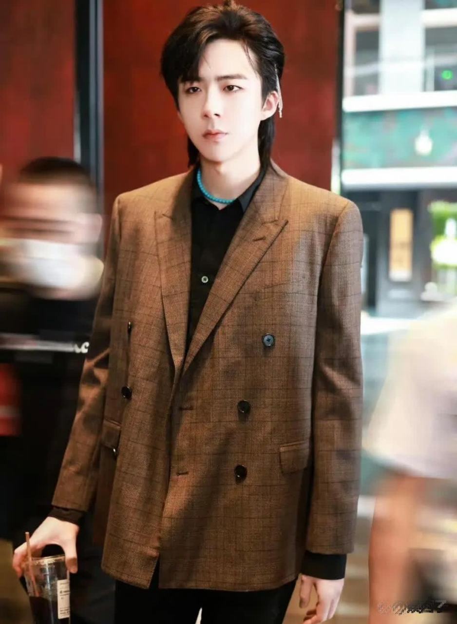 刘宇宁狼尾造型