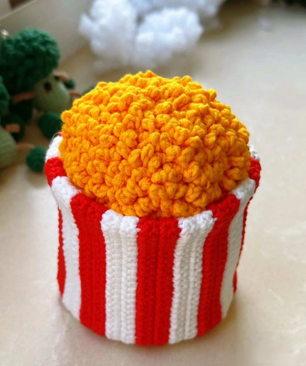 手工钩织:一大桶爆米花