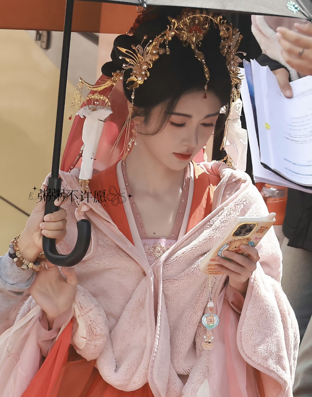 鞠婧祎新剧生图路透,为什么她的妆总是很网红