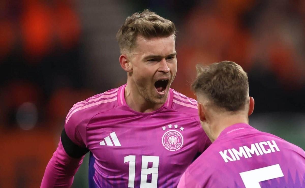 这就是经典中锋的价值,德国队像勒沃库森那样绝平!