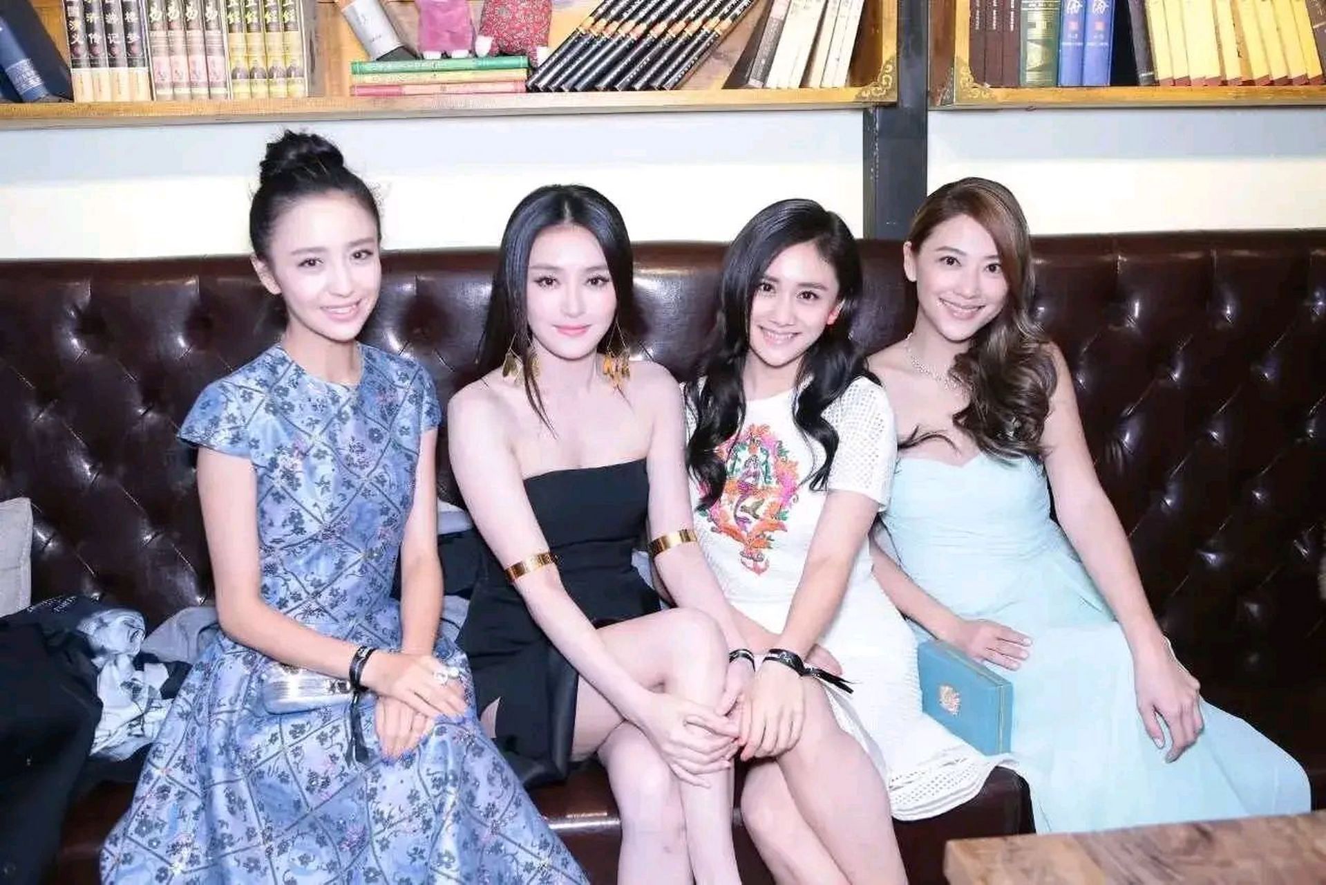 这四位美女分别是佟丽娅,秦岚,应采儿,还有一个叫不出名字了,你们有人