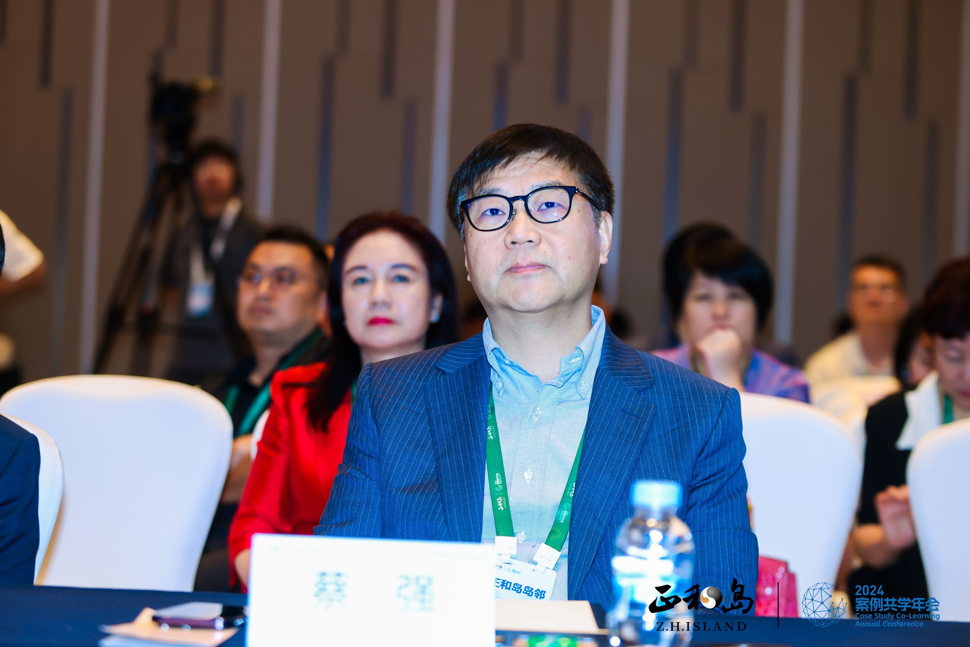 上千位中国企业家齐聚上海 盛诺一家创始人,董事长蔡强应邀出席,并