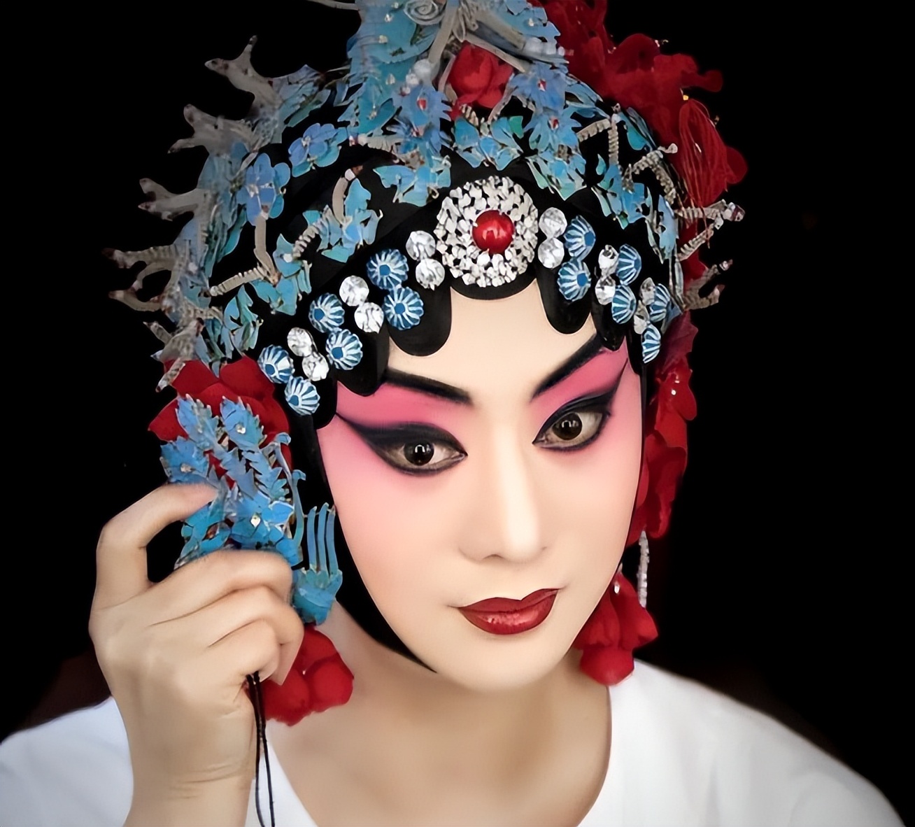 她是公认的京剧第一美女!到底有多美?这些戏服照,惊艳了全世界