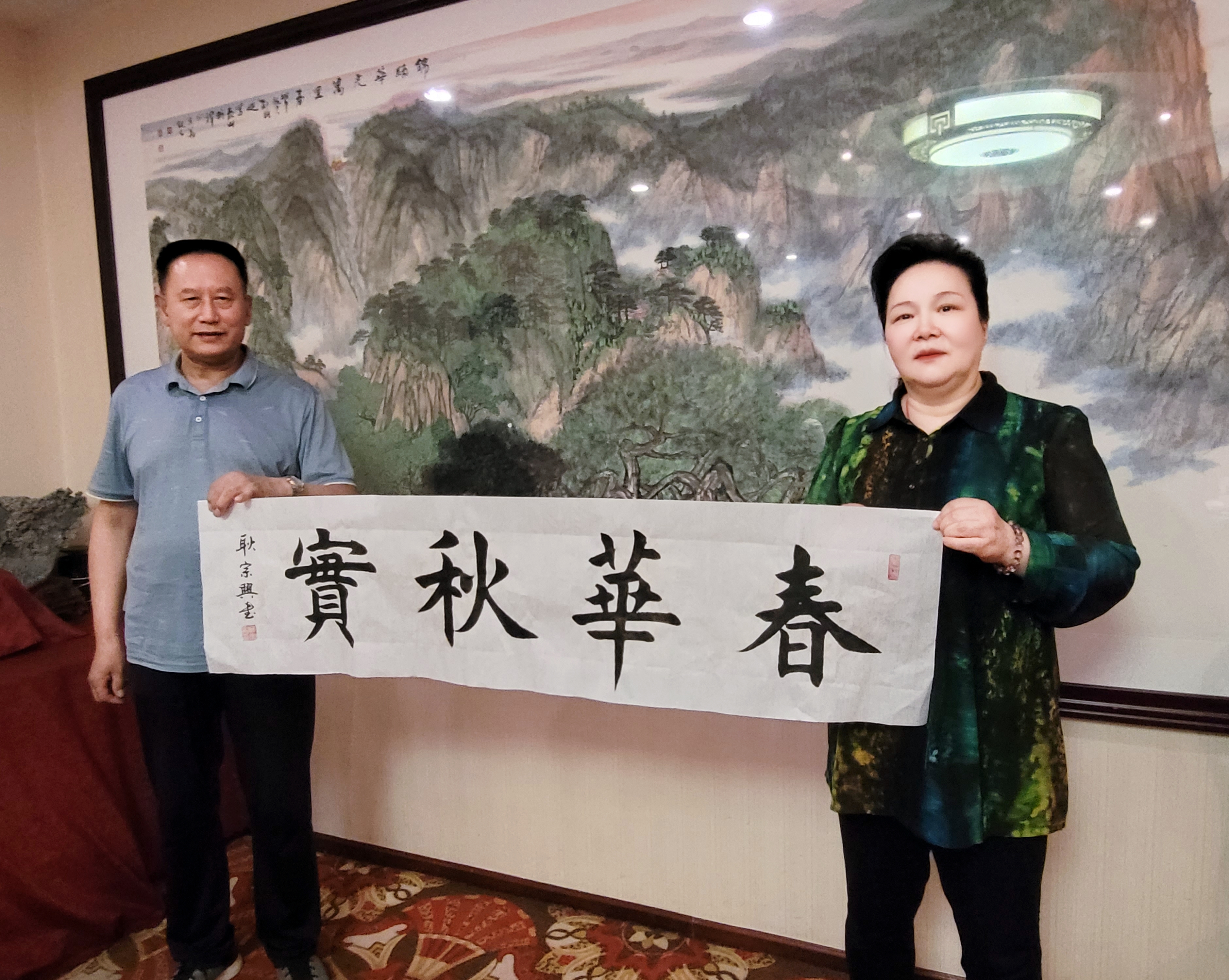 笔酣墨饱兼纳乾坤香世界,曼卿之笔颜筋柳骨流百方耿宗兴书法一瞥
