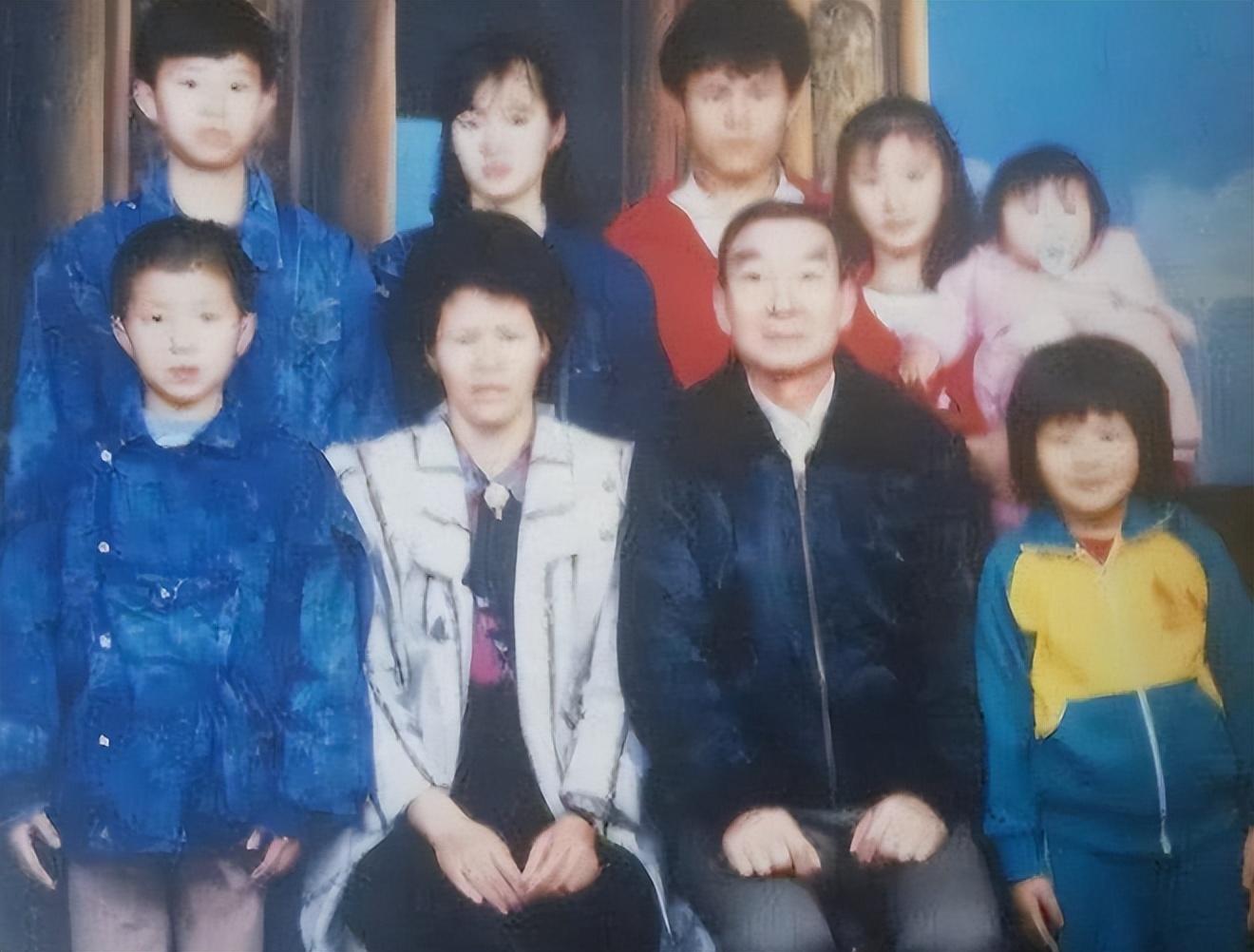 92岁台湾老兵回重庆寻亲,下飞机后却怒斥子女:不还是台北