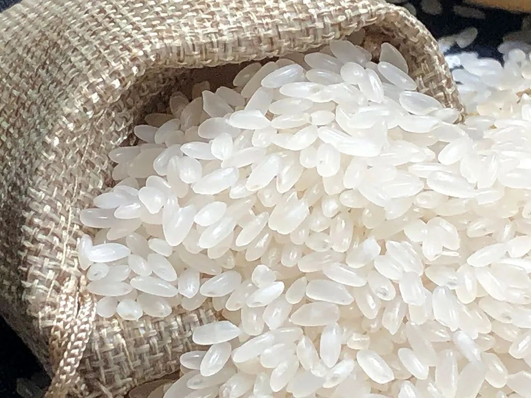 全东北哪里的大米最好吃?请认清这4个产地,米粒油亮,香味浓郁