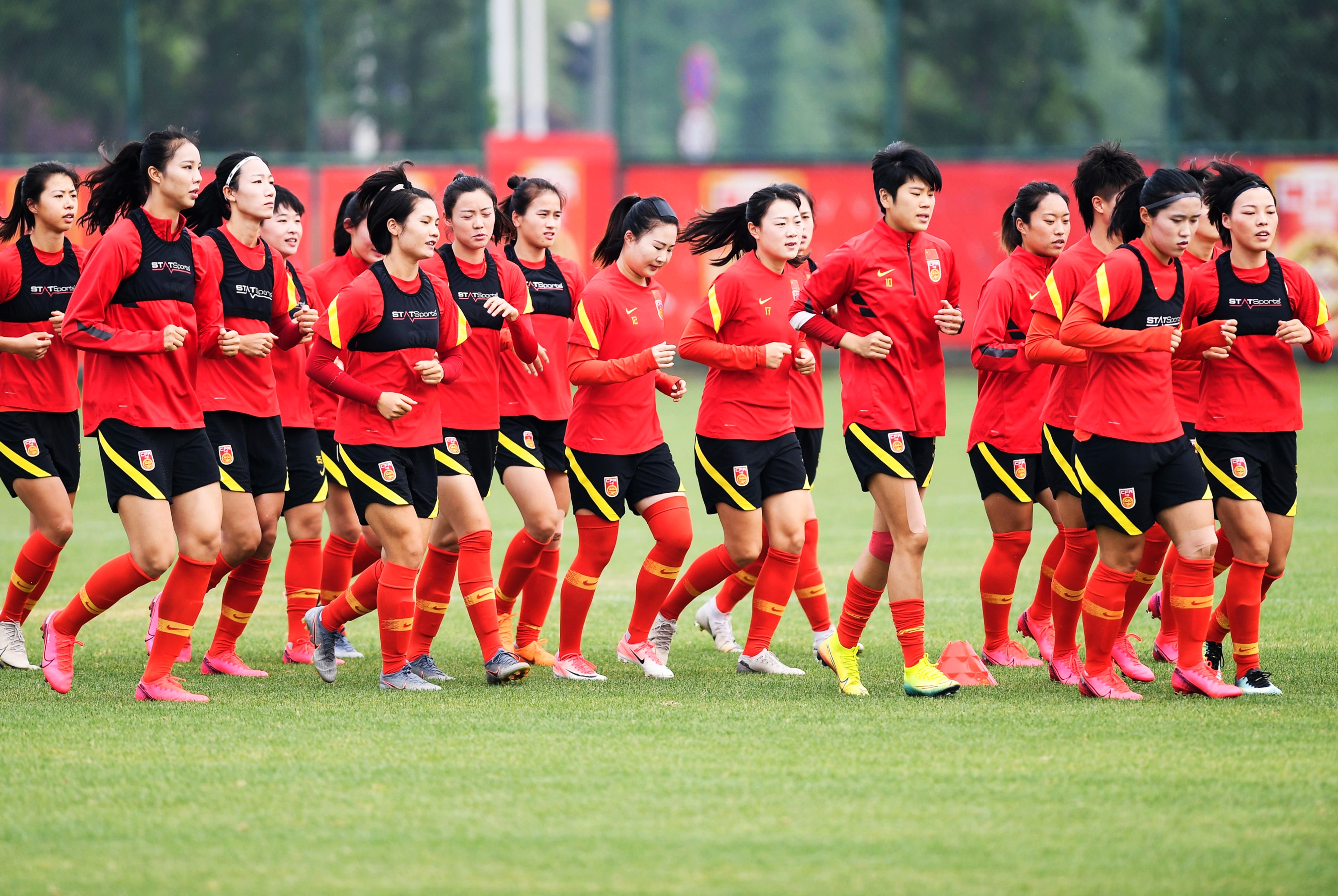 中国女足"米家军二期"集训即将拉开序幕,30人集训大名单日前公布,除了