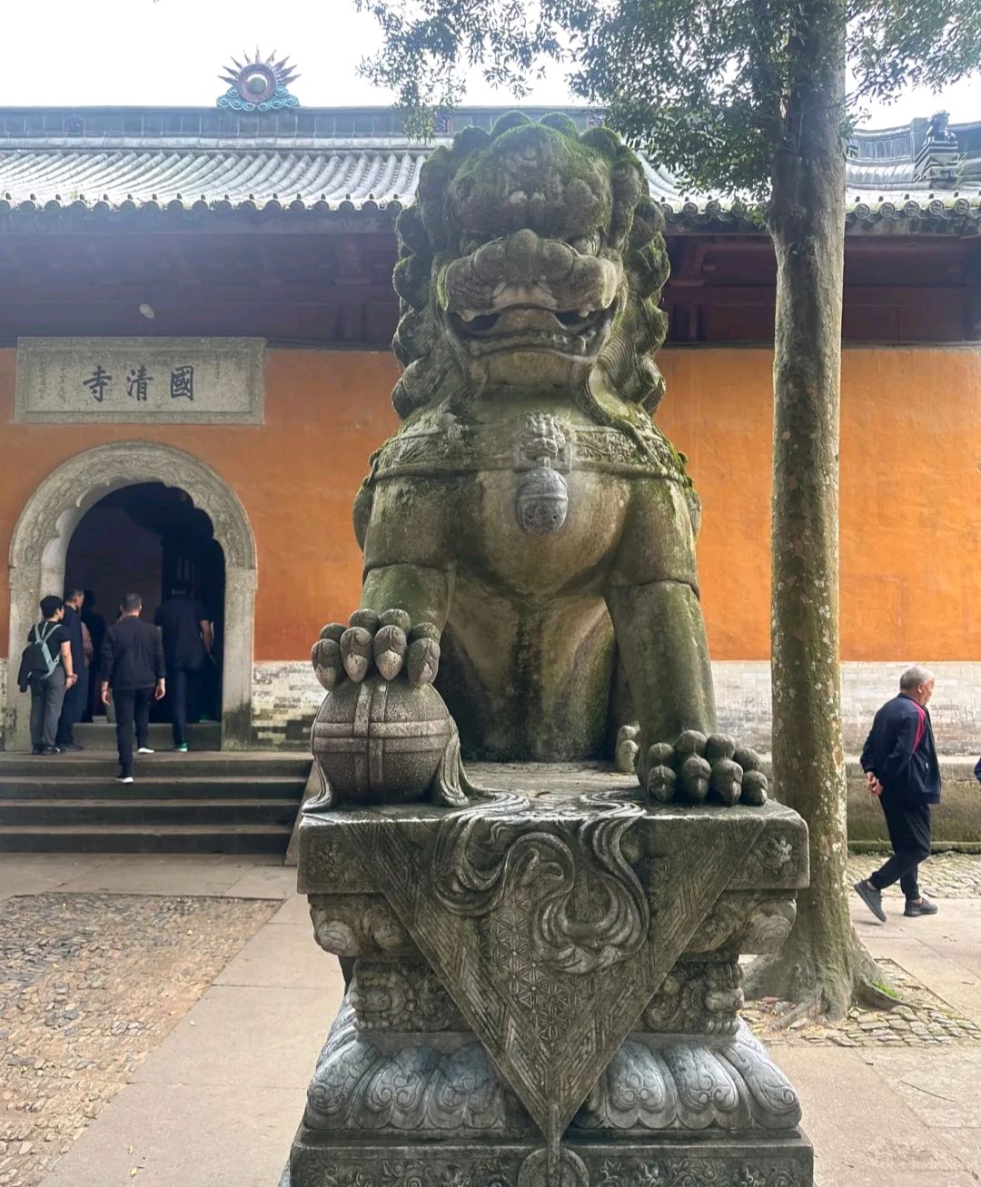 国清寺附近有什么好玩的景点?天台山景色优美,济公故居独特魅力