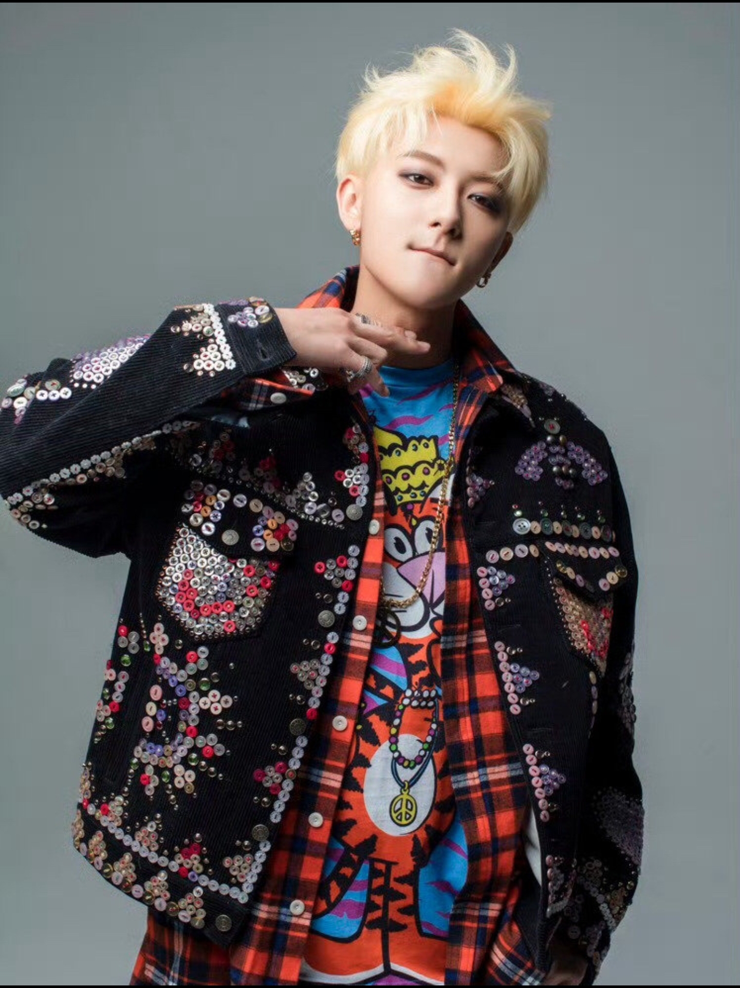 " 没人规定,只是黄子韬这是承认了和徐艺洋的恋爱吗?