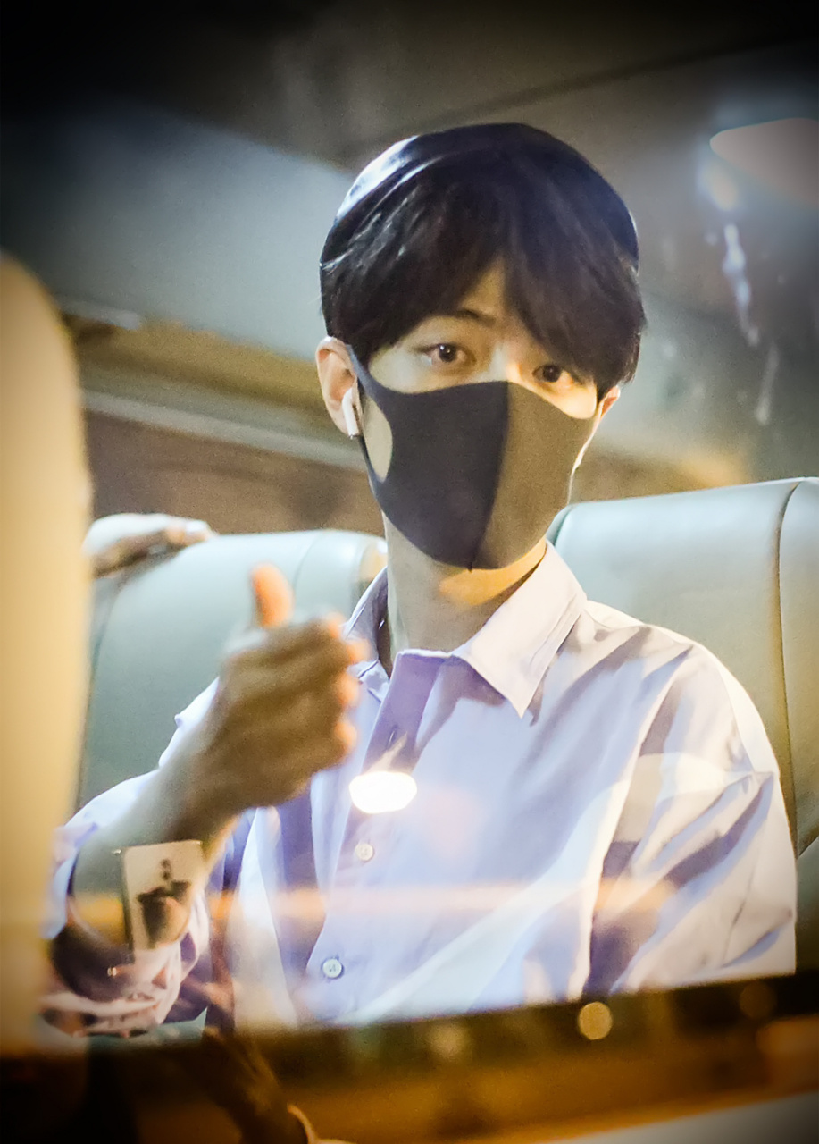 肖战戴贝雷帽真的超好看