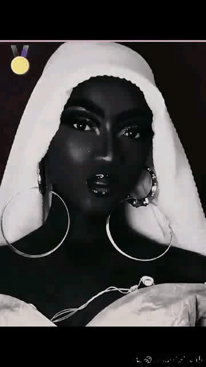 非洲名模黑珍珠