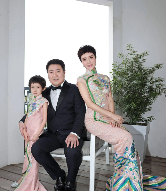 "影业大佬"于冬:对前妻有愧疚,和金巧巧的离婚传言让我很难受
