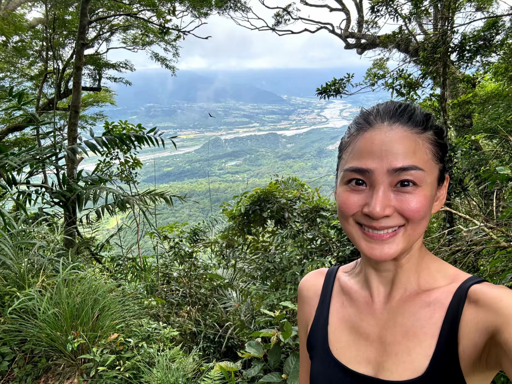 胡羊鼻子的女人图片